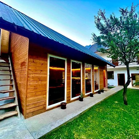 Lazer Cardaku Guesthouse Valbone Luaran gambar