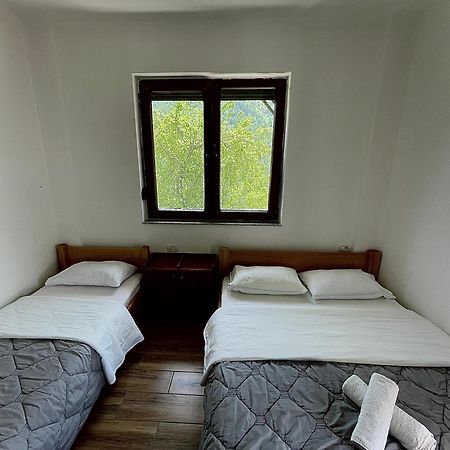 Lazer Cardaku Guesthouse Valbone Luaran gambar