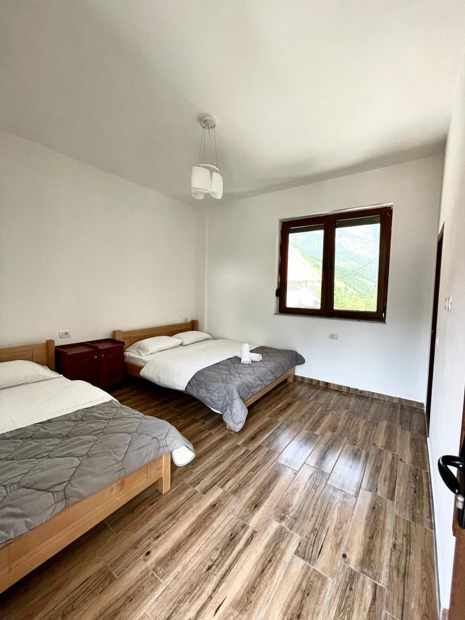 Lazer Cardaku Guesthouse Valbone Luaran gambar