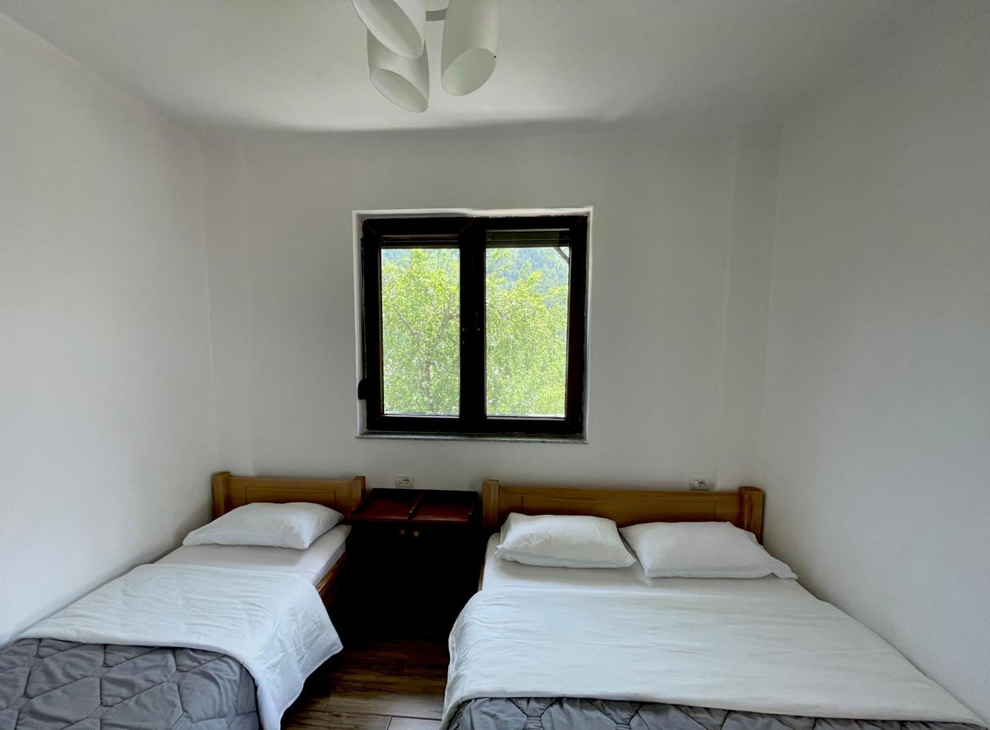Lazer Cardaku Guesthouse Valbone Luaran gambar