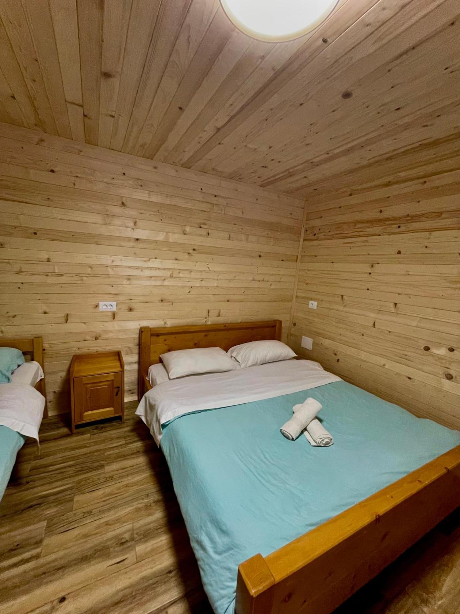 Lazer Cardaku Guesthouse Valbone Luaran gambar