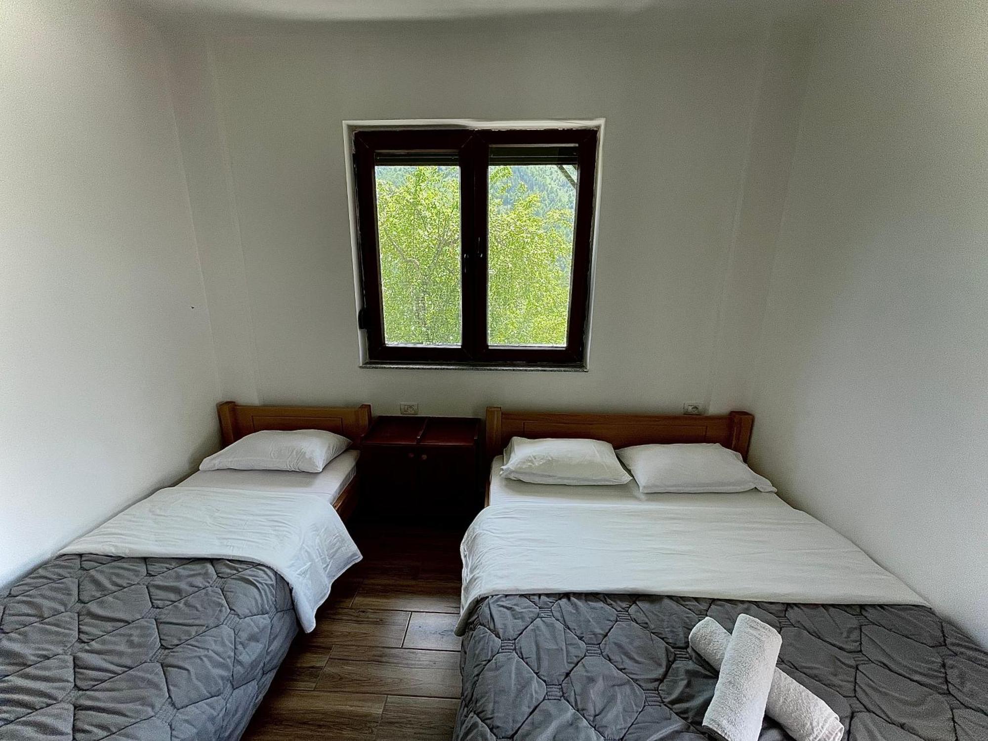 Lazer Cardaku Guesthouse Valbone Luaran gambar