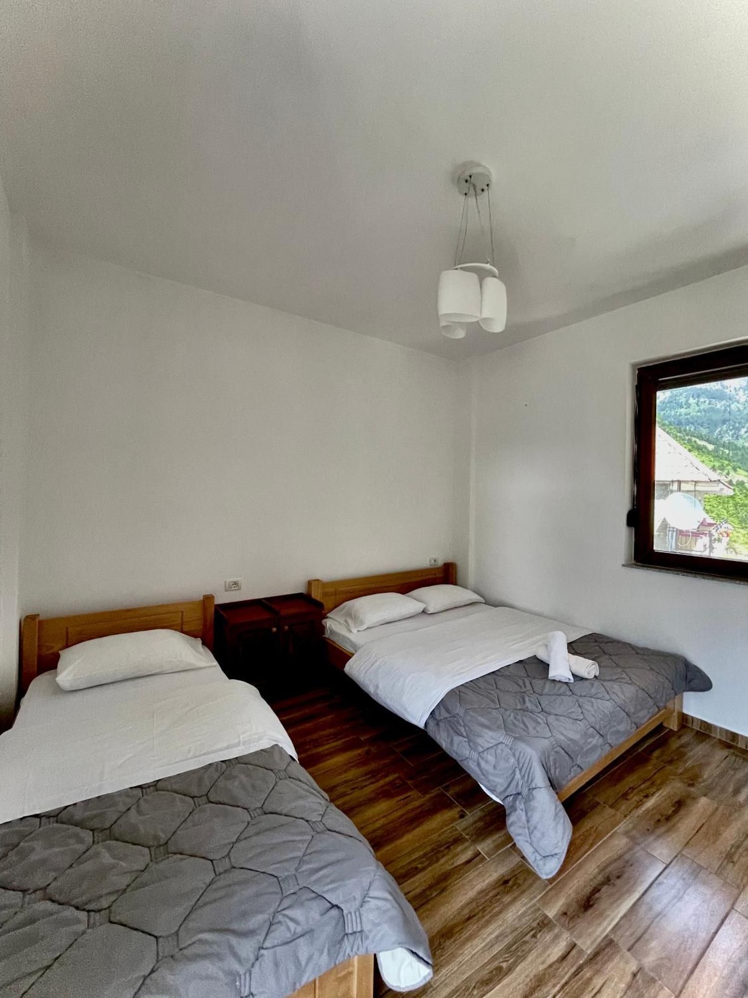 Lazer Cardaku Guesthouse Valbone Luaran gambar