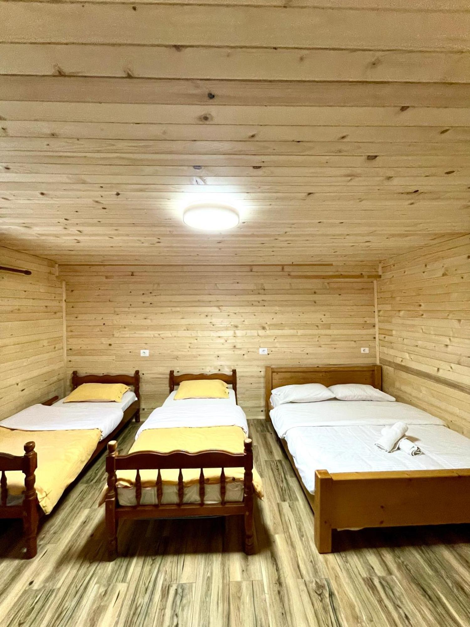 Lazer Cardaku Guesthouse Valbone Luaran gambar