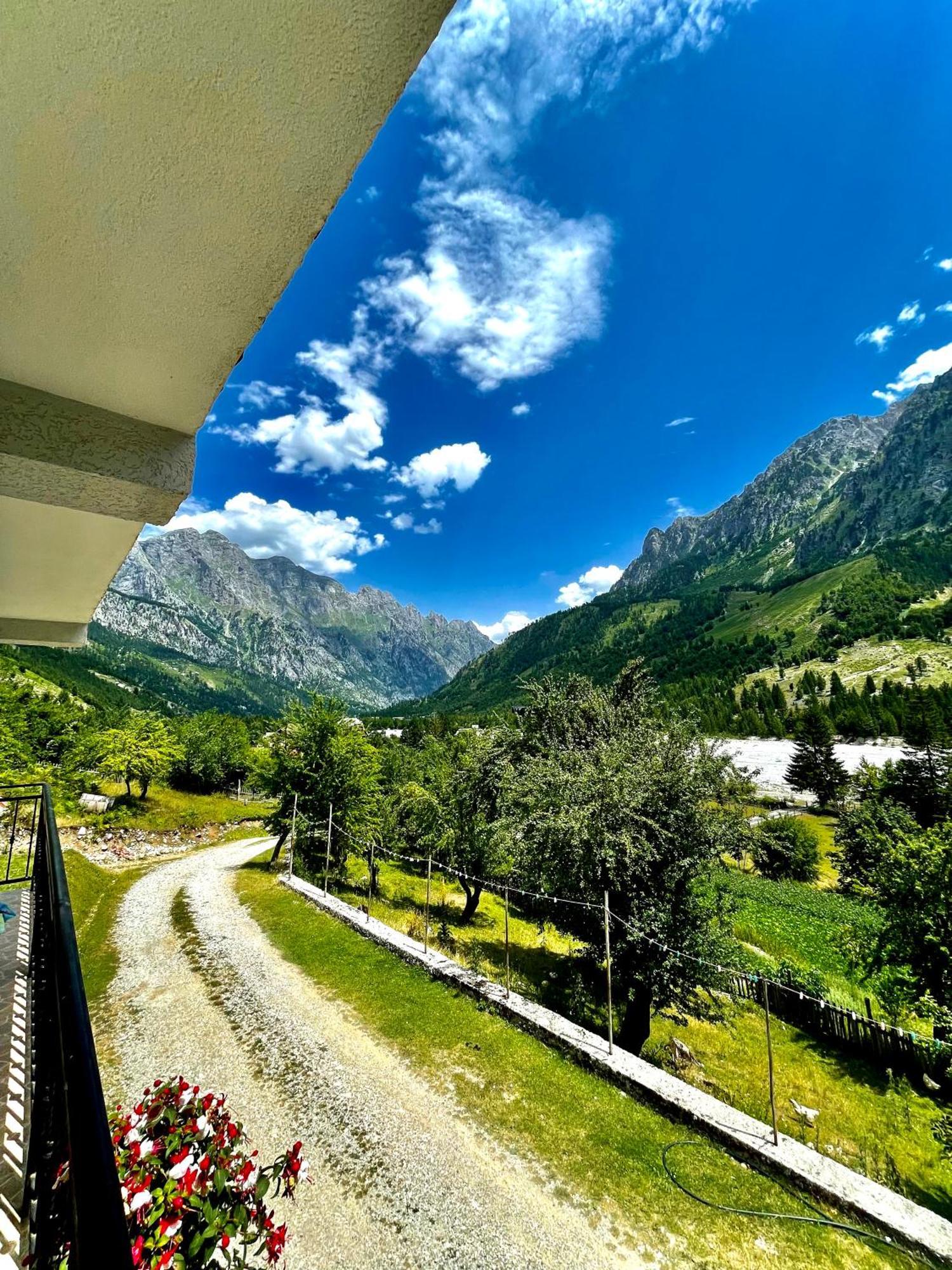 Lazer Cardaku Guesthouse Valbone Luaran gambar